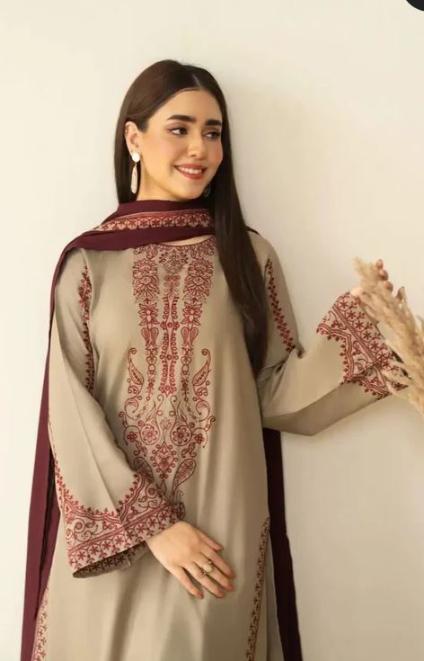 ROMISA EMBROIDERY 2PC (Marina stuff)