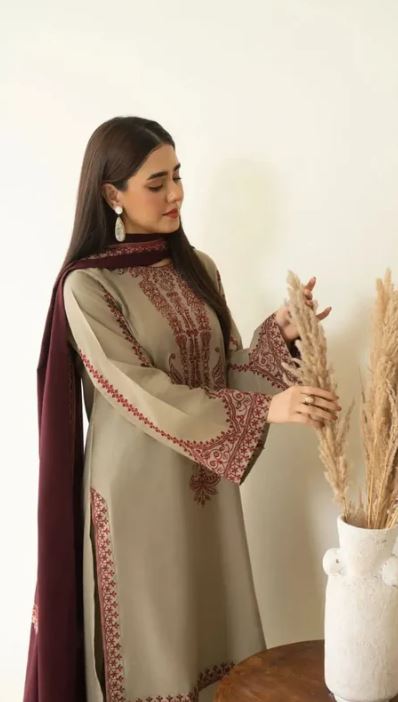 ROMISA EMBROIDERY 2PC (Marina stuff)