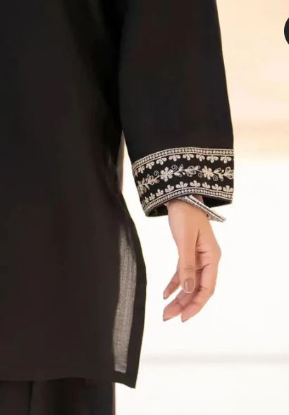 BLACK SAJAL SET ( FARSHI SHALWAR )